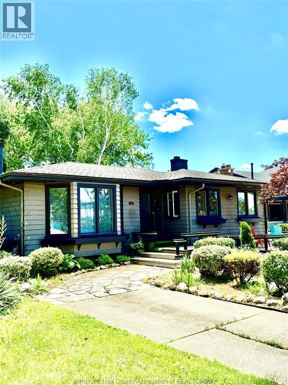 Building Photo - 2437 Riverside Dr W