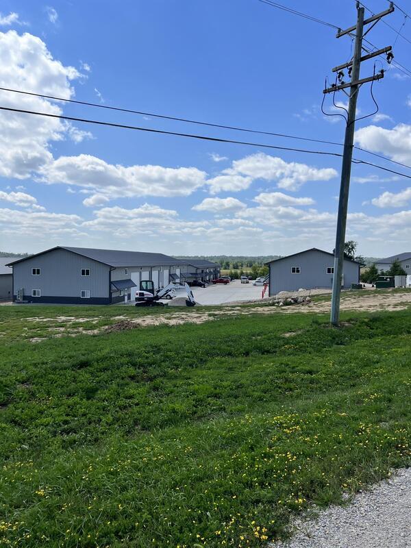 Building Photo - 3230 N Center Point Rd