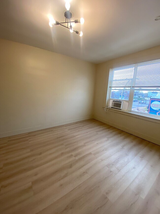 Foto del edificio - 4301 Potomac St