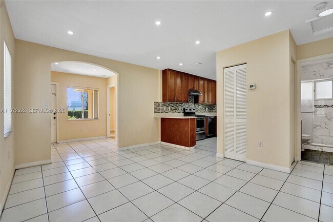 Foto del edificio - 6103 Grant St