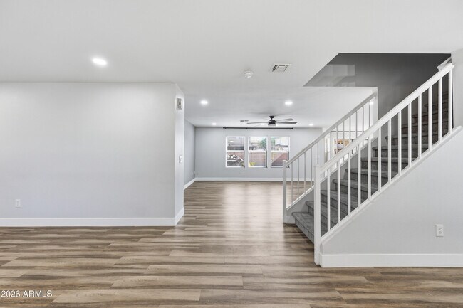Foto del edificio - 10617 W Daley Ln