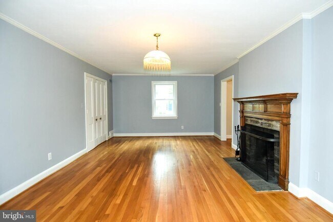 Foto del edificio - 4710 Quebec St NW
