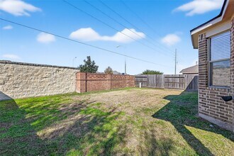 Building Photo - 11019 Bergamo Dr