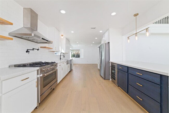 Foto del edificio - 10819 Candlewood Dr