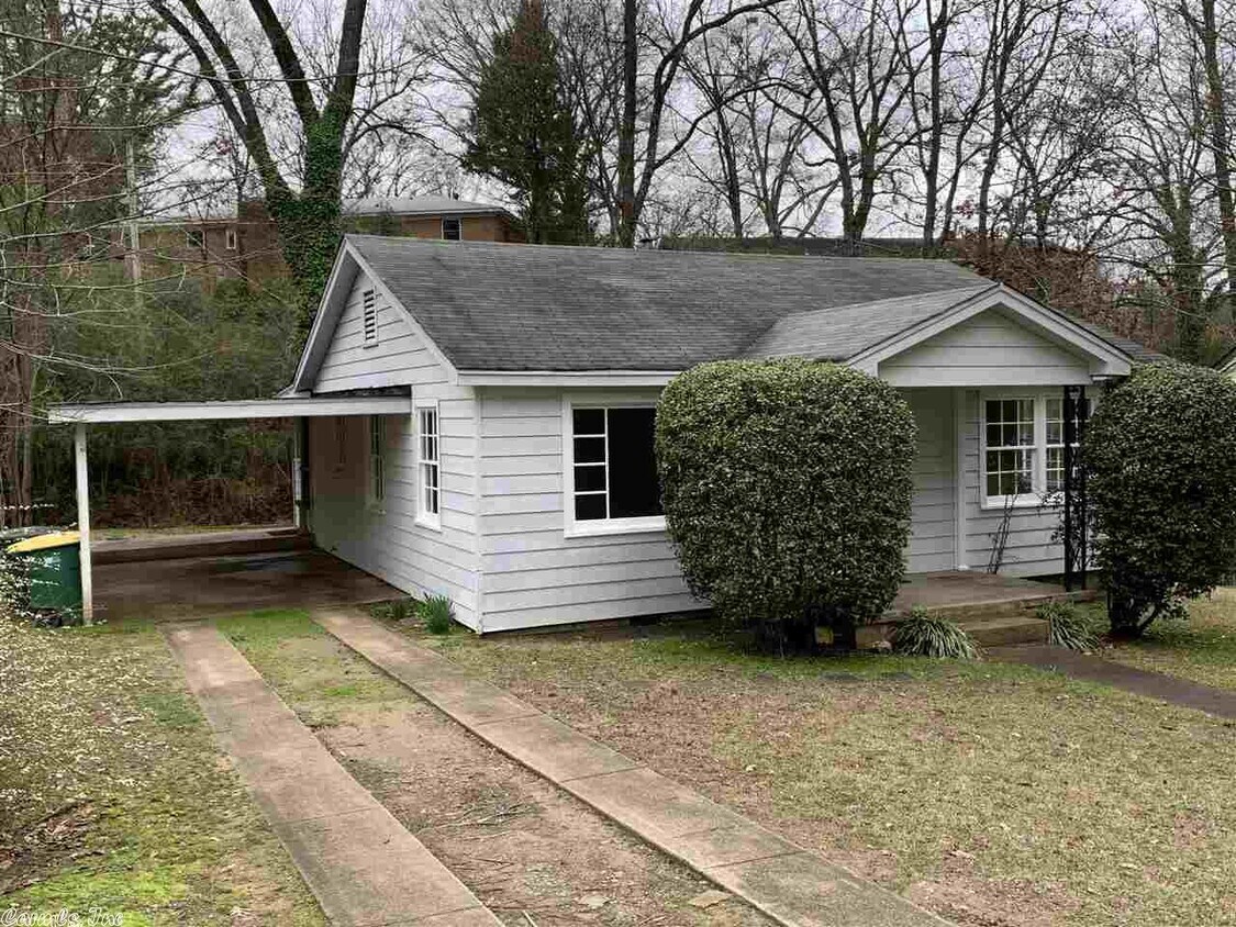 Primary Photo - 2108 Brownwood Rd