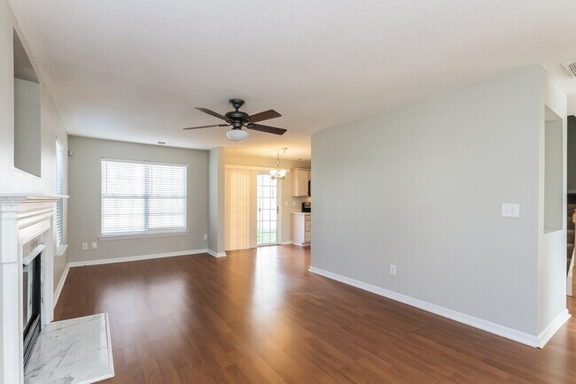 Foto del edificio - 14632 Laura Michelle Rd