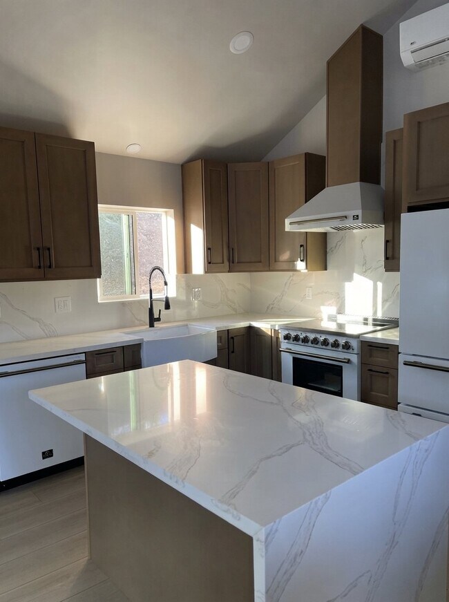 Foto del edificio - 14619 Rancho Santa Fe Farms Rd