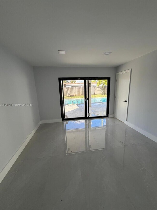 Foto del edificio - 10581 NW 28th Manor