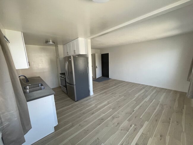 Building Photo - 2019 Arlington Ave