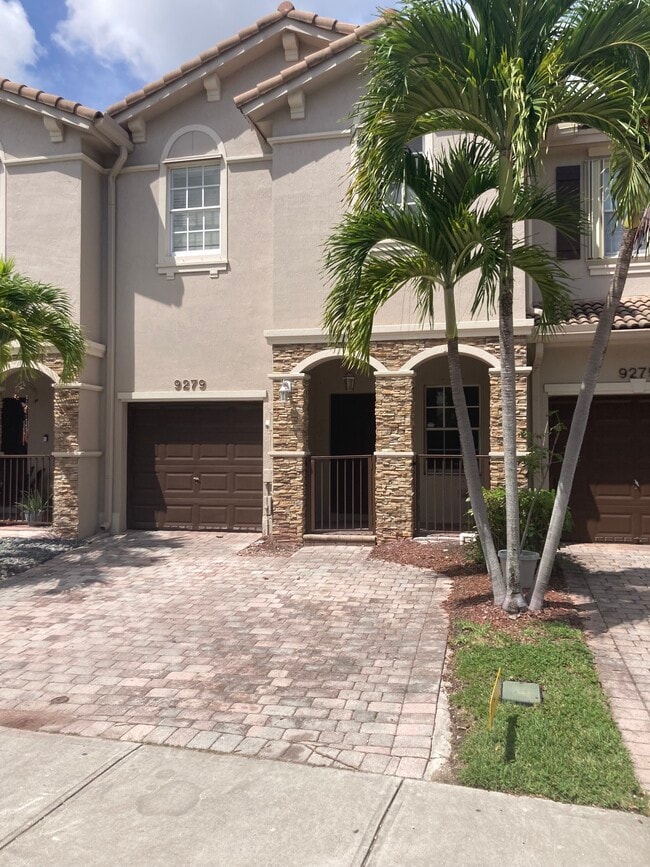Photo - 9279 SW 219th St Townhome