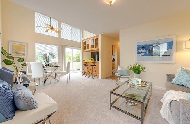 Foto del edificio - Utilities Paid! Modern Loft-Style Condo wi...
