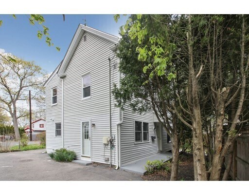 Primary Photo - 925 Walnut St