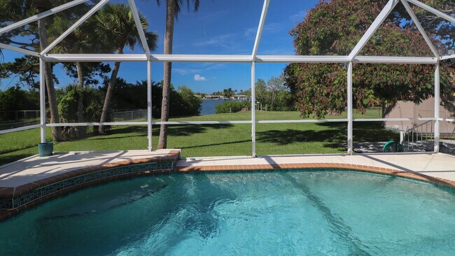 Foto del edificio - 1480 Homestead Dr