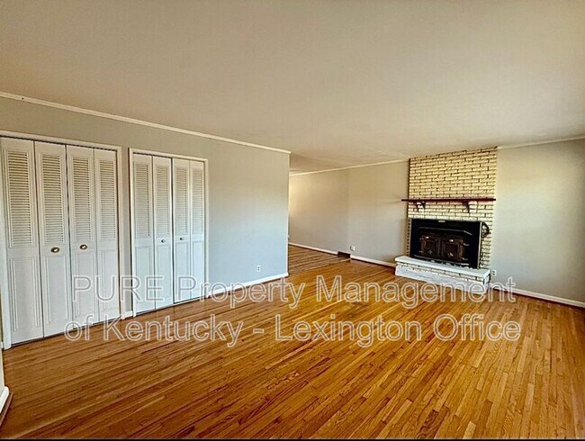 Foto del edificio - 2364 Shandon Dr