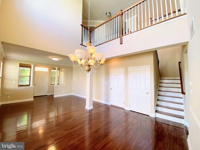 Foto del edificio - 345 Dartmouth Rd