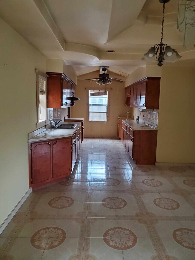 2009 E 24th St, Weslaco, TX 78596 House Rental in Weslaco, TX