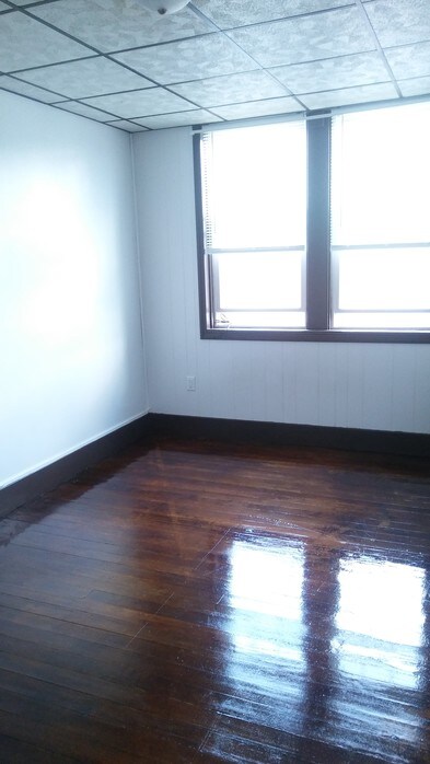 Bedroom - 1601 Bell Ave