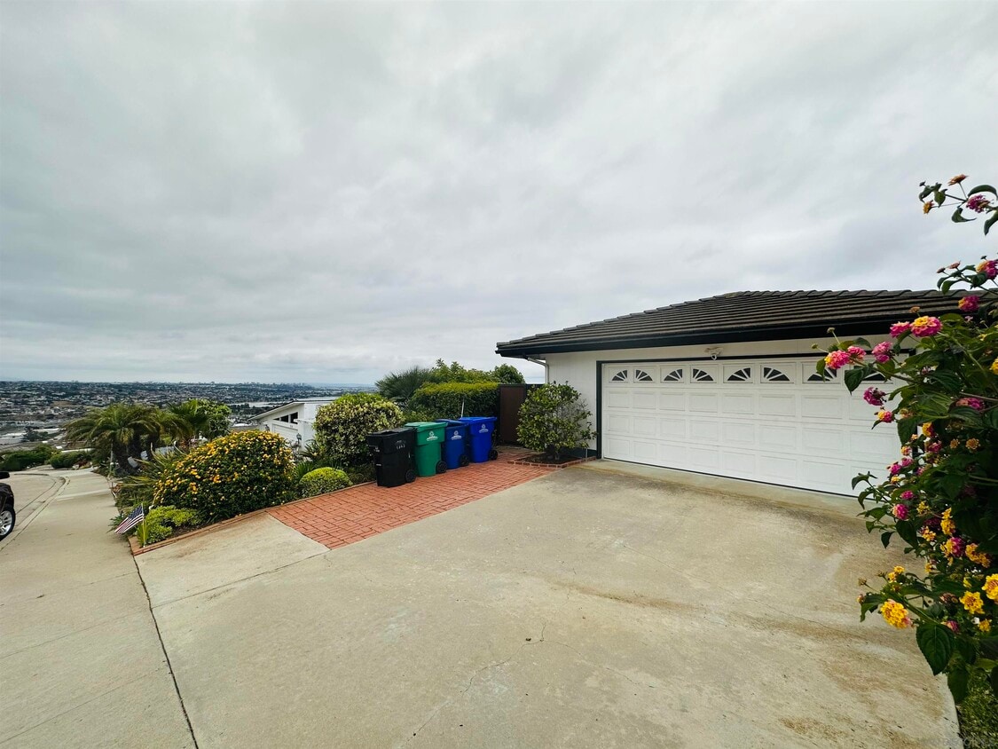 Primary Photo - 5108 Pacifica Dr
