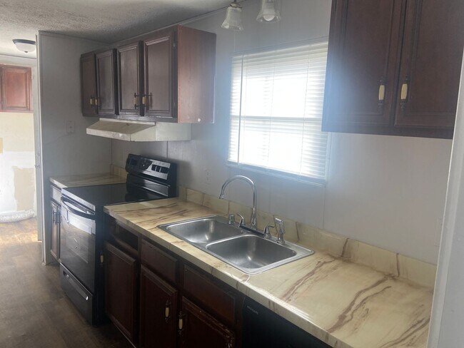 Foto del edificio - 2803 Padgett Rd