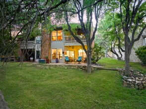 Building Photo - 107 Lachite
