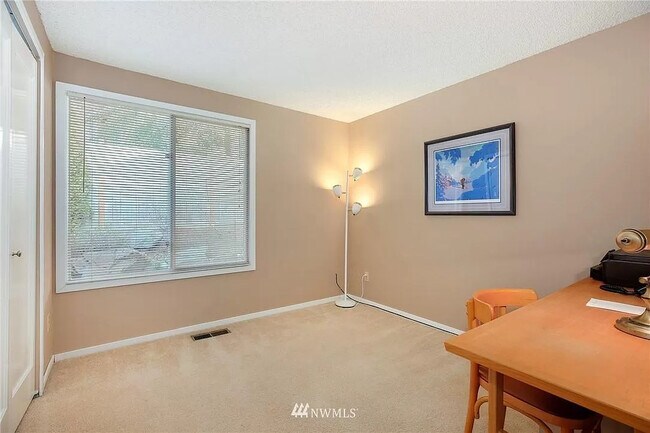 Foto del edificio - 8628 173rd Ave NE