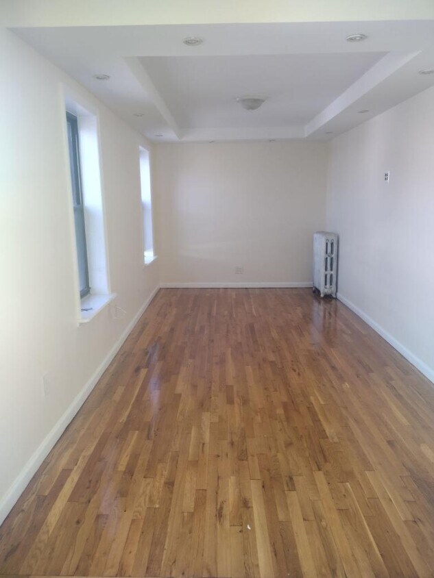 Foto del edificio - 11301 Liberty Ave
