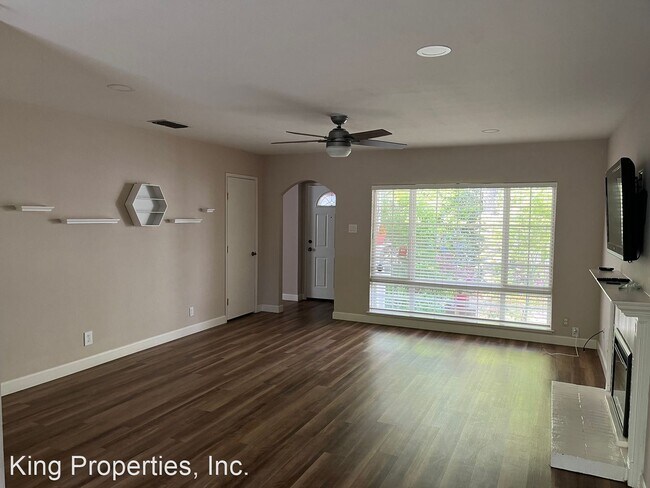 Building Photo - 5 br, 2 bath House - 910 Pennsylvania Place