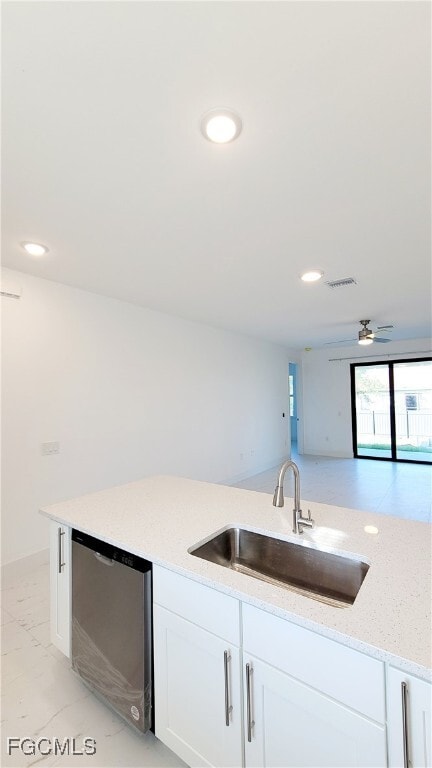 Building Photo - 4402 Golfview Blvd
