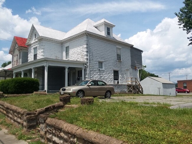 Foto del edificio - 715 Marshall Ave SW