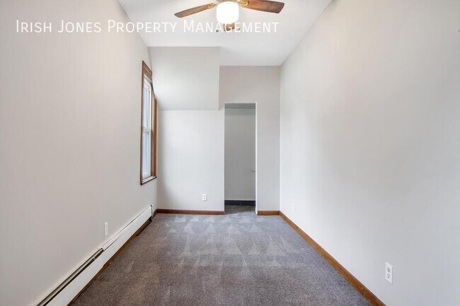 Foto del edificio - 138 Weimar St