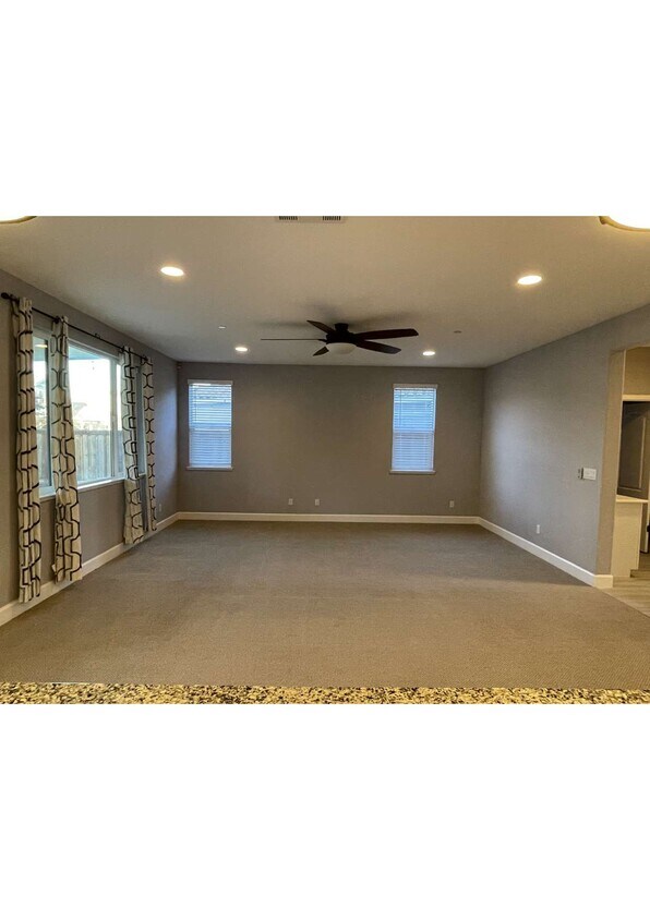 Foto principal - 354 Anchorage Dr