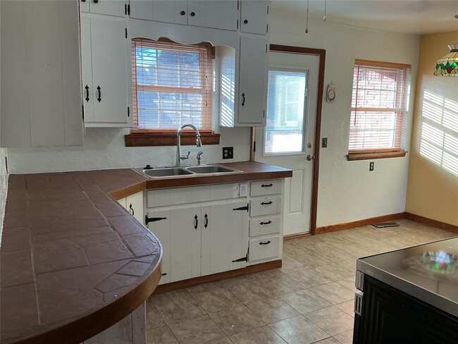 Foto del edificio - 714 S 6th St