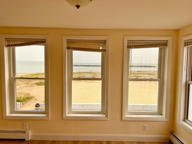 Building Photo - 117 Shore Dr