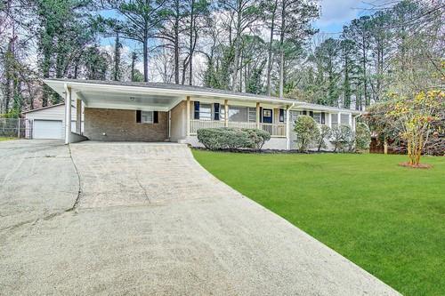 Building Photo - 6677 Songwood Dr