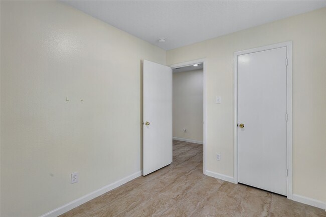 Foto del edificio - 1117 Willersley Ln