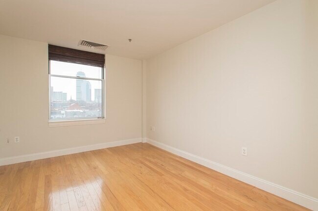 Foto del edificio - 1597 Washington St