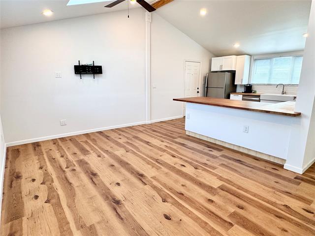 Foto del edificio - 3414 Navaro St