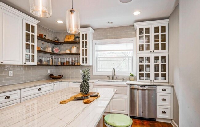 Foto del edificio - 2407 Grays Ferry Ave