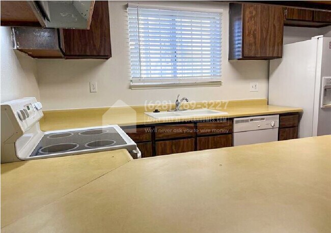 Foto del edificio - 3231 Jericho St