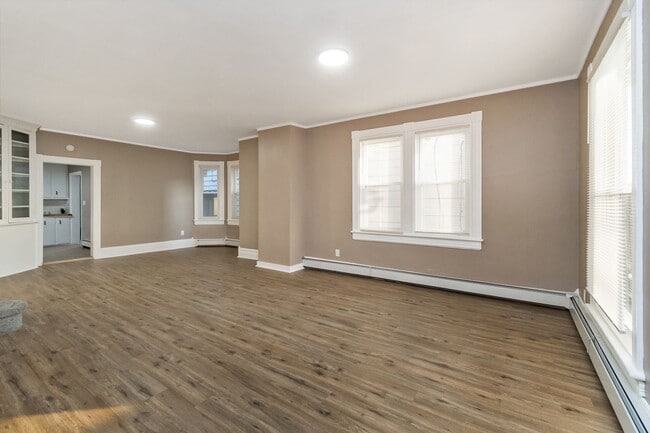 Building Photo - Spacious 3-Bed + Office Home in Slatington — Fresh Floors & Flexible Layout