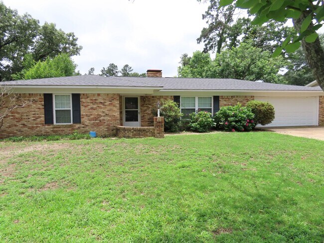Building Photo - Cozy 3 Bedroom 2 Bathroom In Tyler!!