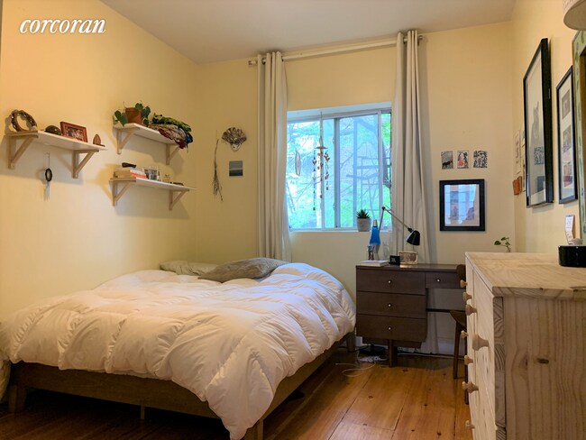 Building Photo - 527 Nostrand Ave.