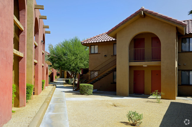 Exterior walk way - Arches at La Quinta