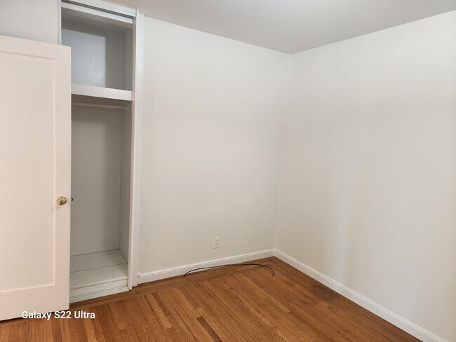 Building Photo - 2 Bedroom Duplex in Martinez