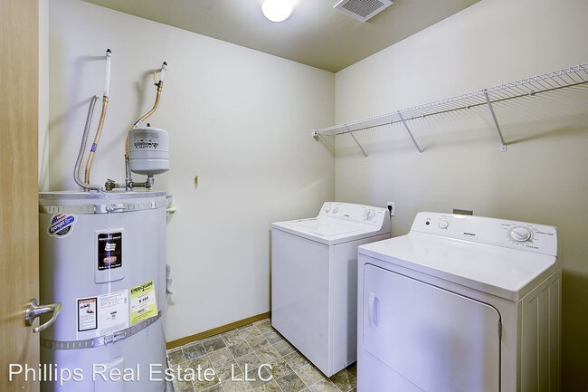 Interior Photo - DubSea Apartments