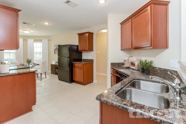 Building Photo - 432 Palomino Stand Dr