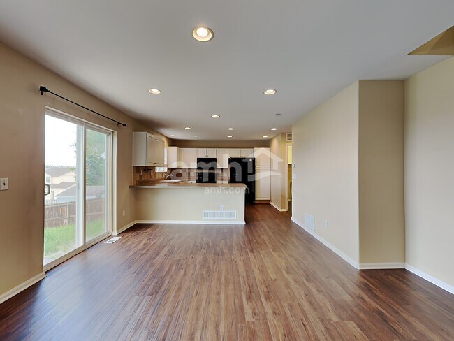 Foto del edificio - 2002 Springside Dr