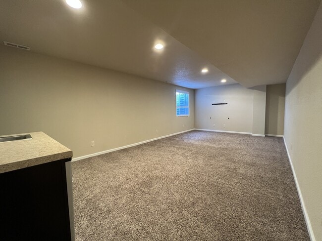 Building Photo - 9565 Red Sunset Ct