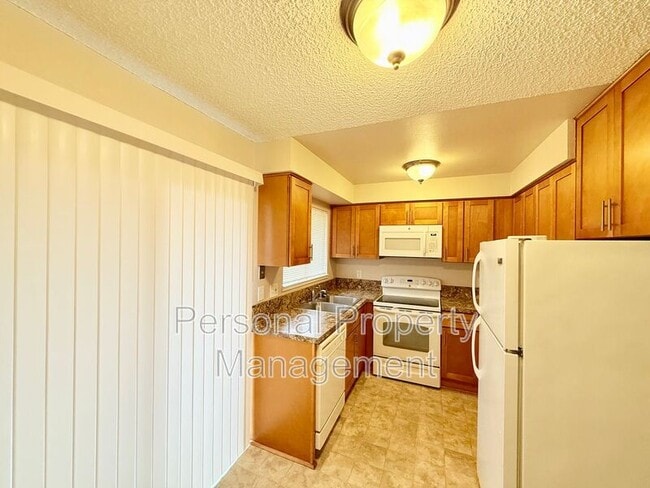 Building Photo - 1335 Z St