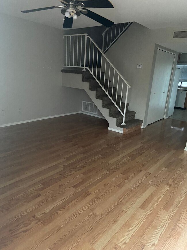 Foto del edificio - Mesa townhome at University and Longmore